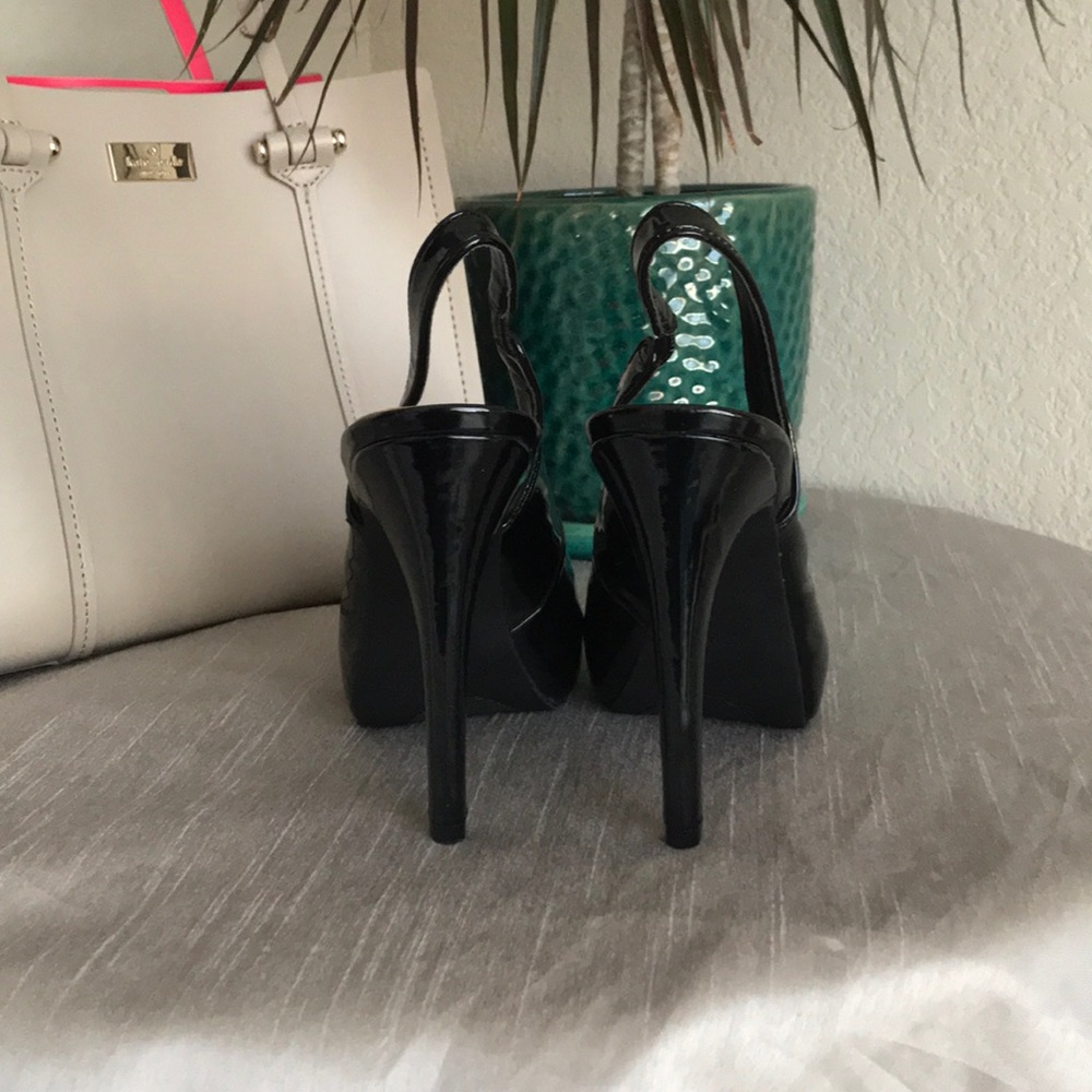 Guess Heels - Picture 4 of 5